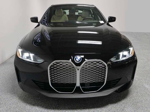 Used 2025 BMW i4 eDrive40 w/ Parking Assistance Package image 2