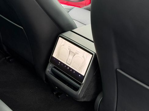 Used 2024 Tesla Model 3 Standard Range RWD image 12