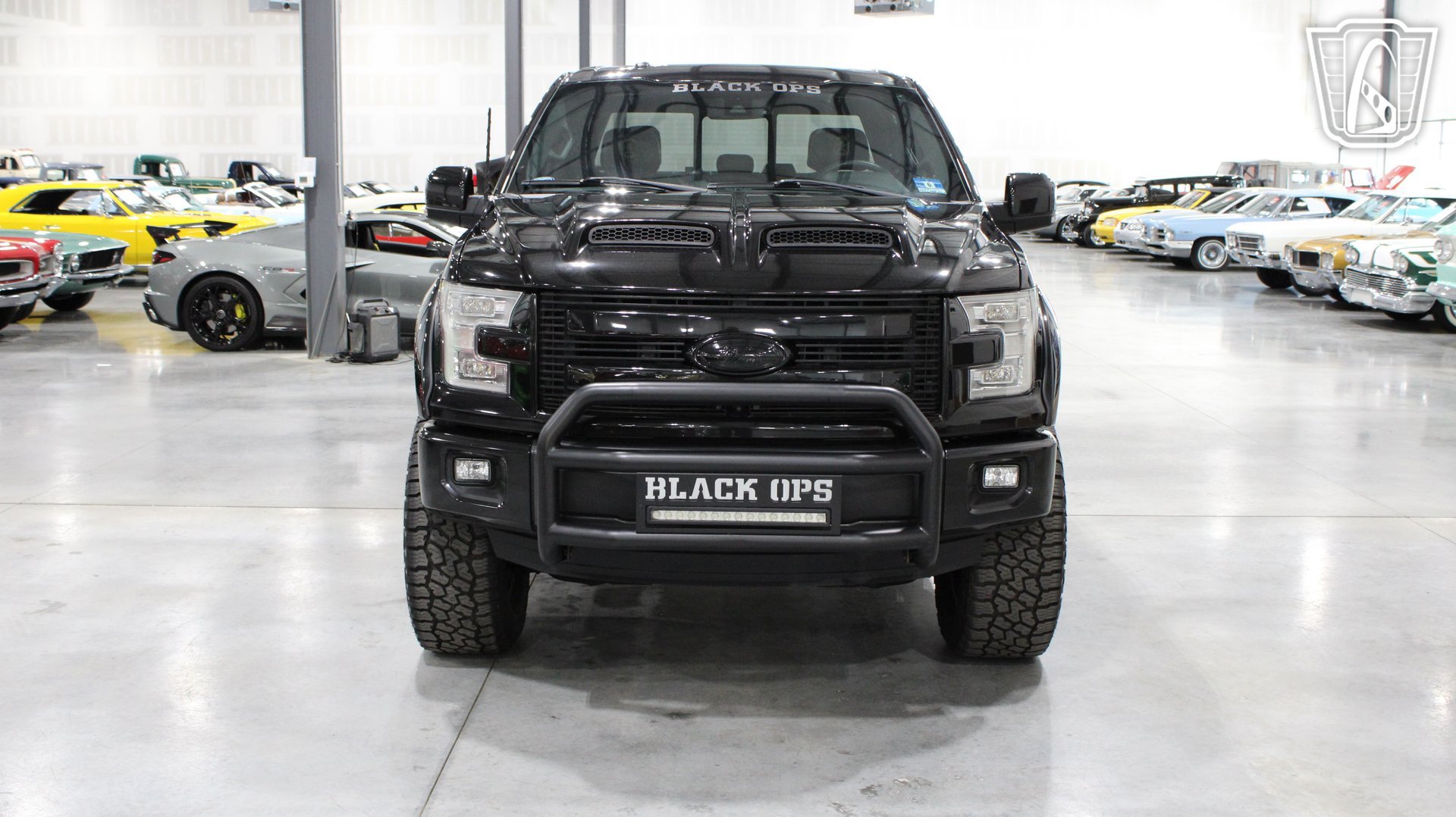 Used 2015 Ford F150 Lariat w/ Equipment Group 502A Luxury AWD/4WD image 9