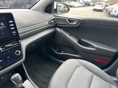 Used 2021 Hyundai Ioniq SEL image 28
