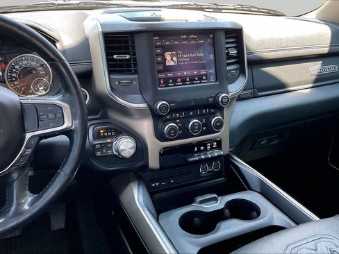Used 2019 RAM 1500 Laramie AWD/4WD image 6