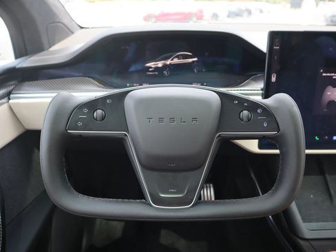 Used 2022 Tesla Model X Plaid AWD/4WD image 18