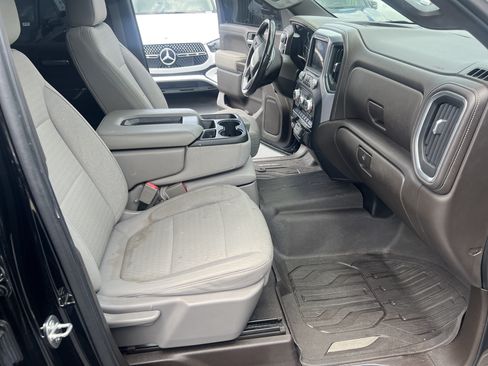 Used 2019 GMC Sierra 1500 SLE w/ SLE Value Package AWD/4WD image 35