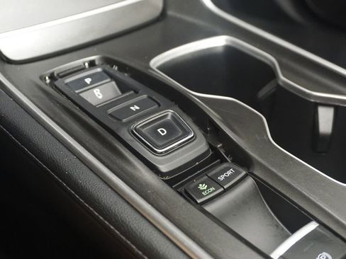 Used 2021 Honda Accord Touring image 18