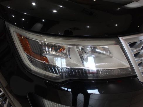 Used 2016 Ford Explorer Platinum AWD/4WD image 10