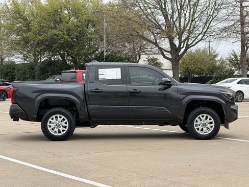 New 2026 Toyota Tacoma SR5 image 3