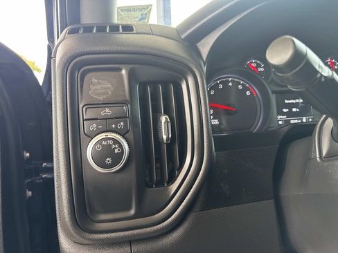 Used 2020 GMC Sierra 1500 2WD Crew Cab w/ Sierra Value Package image 22