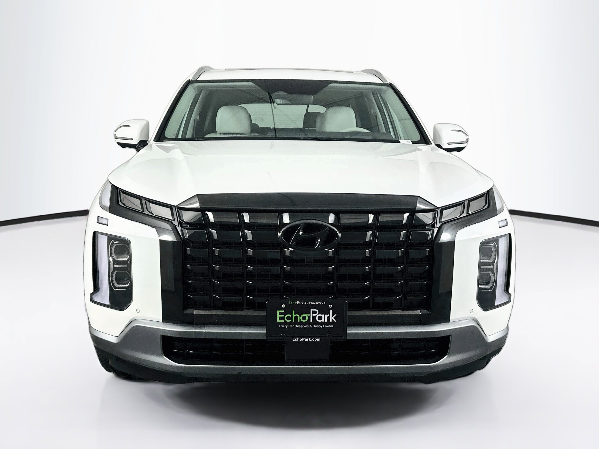 Used 2024 Hyundai Palisade Limited AWD/4WD image 2