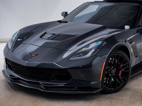 Used 2017 Chevrolet Corvette Z06 w/ Battery Protection Package image 4