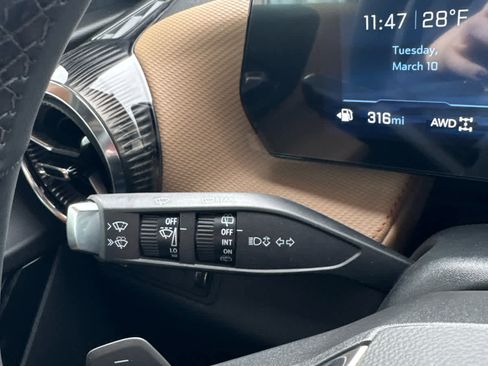 New 2026 Chevrolet Equinox ACTIV w/ Convenience Package III image 19