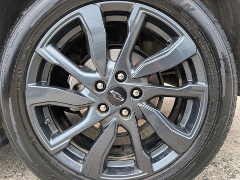 Used 2023 Chevrolet Equinox RS w/ RS Leather Package image 7