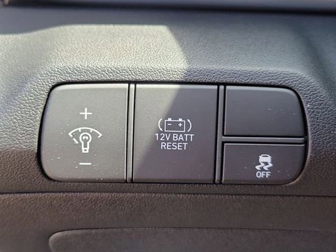 New 2026 Hyundai Elantra Hybrid FWD image 17