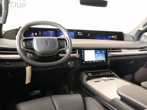 New 2025 Lincoln Navigator L Reserve w/ Jet Appearance Package image 2