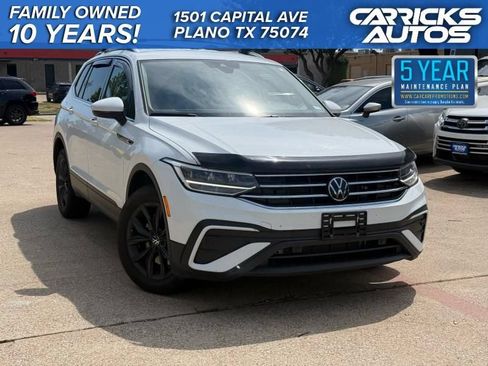 Used 2024 Volkswagen Tiguan SE FWD image 1
