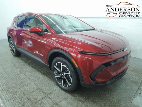 New 2026 Chevrolet Equinox EV LT image 1