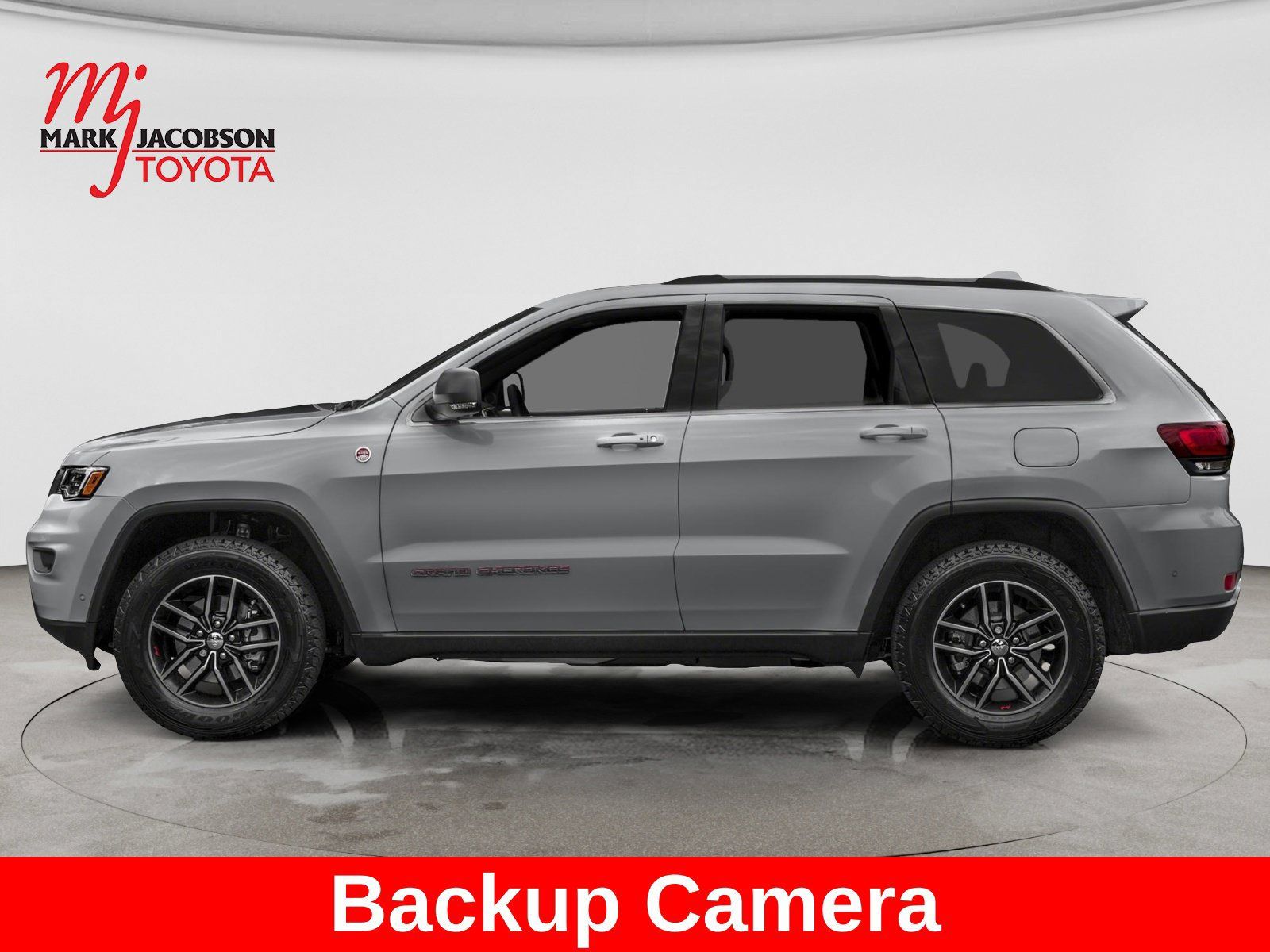 Used 2017 Jeep Grand Cherokee Trailhawk AWD/4WD image 4