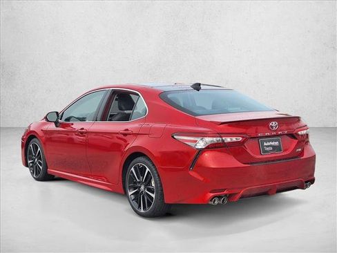 Used 2019 Toyota Camry XSE image 8
