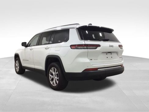 Used 2022 Jeep Grand Cherokee L Limited AWD/4WD image 3