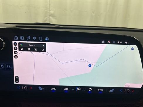 Used 2024 Chevrolet Traverse Z71 image 20