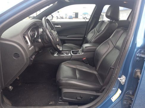 Used 2021 Dodge Charger SXT w/ Leather Interior Group RWD image 4