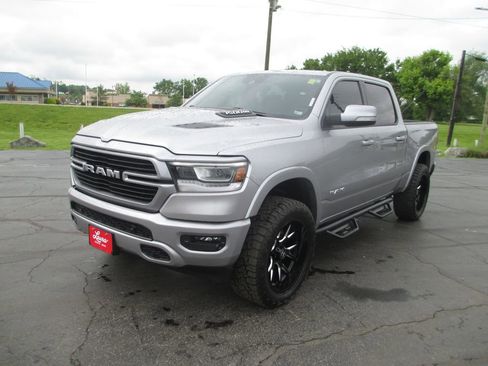 Used 2022 RAM 1500 Laramie AWD/4WD image 10