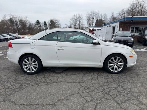 Used 2010 Volkswagen Eos Komfort image 4