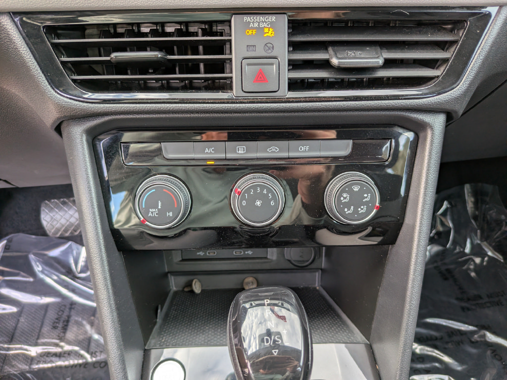 Certified 2023 Volkswagen Taos S FWD image 22