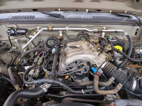 Used 2003 Nissan Frontier XE image 20