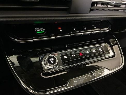 Used 2025 Lincoln Corsair Reserve image 22