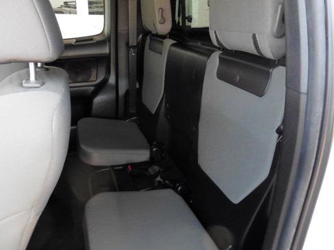 Used 2022 Toyota Tacoma SR image 11