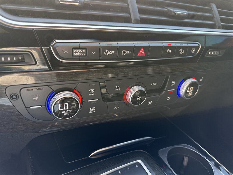 Used 2017 Audi Q7 2.0T Premium Plus AWD/4WD image 11