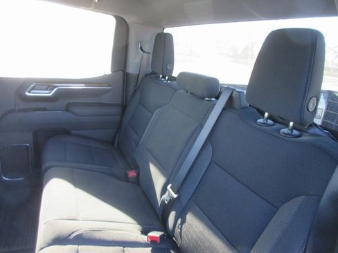 New 2026 GMC Sierra 1500 SLE w/ X31 Off-Road Package image 14