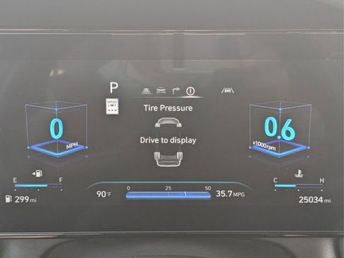 Used 2024 Hyundai Elantra SEL image 23