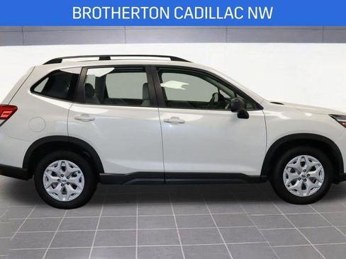 Used 2021 Subaru Forester image 9