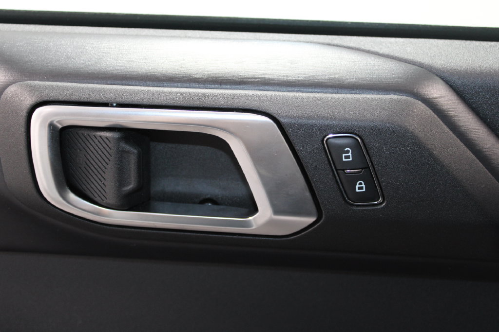 Used 2025 Ford Bronco Outer Banks AWD/4WD image 41