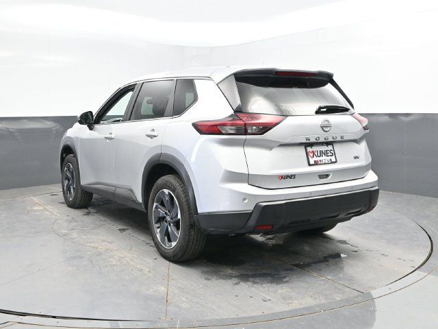 Used 2024 Nissan Rogue SV FWD image 10