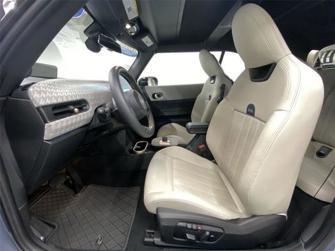 Certified 2025 MINI Cooper S image 17