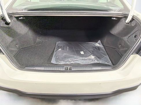 Used 2023 Subaru Legacy Limited AWD/4WD image 14