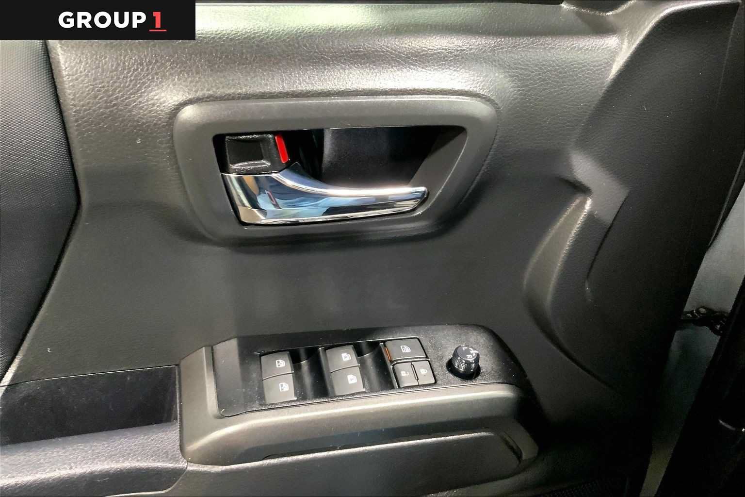Certified 2023 Toyota Tacoma TRD Off-Road AWD/4WD image 36