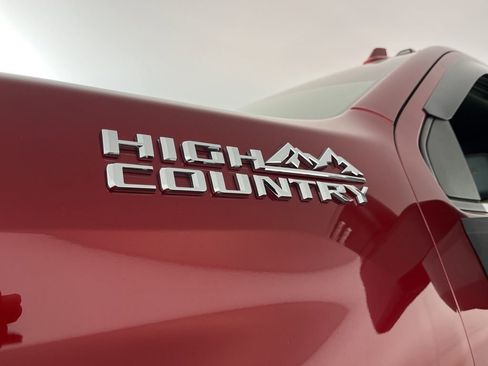 Used 2024 Chevrolet Silverado 3500 High Country w/ Technology Package image 9