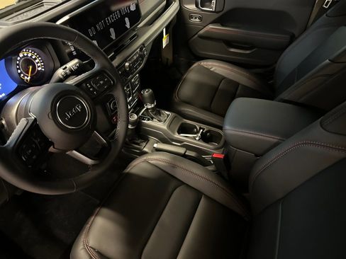 New 2026 Jeep Wrangler Unlimited Rubicon image 9