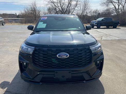 Used 2025 Ford Explorer ST-Line image 43
