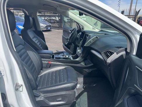 Used 2022 Ford Edge SEL AWD/4WD image 18