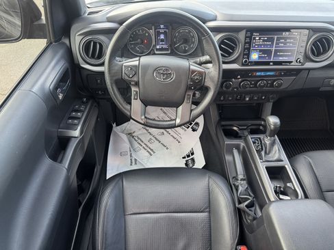 Used 2023 Toyota Tacoma TRD Off-Road w/ TRD Premium Off Road Package image 16