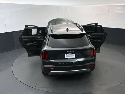 Certified 2022 Kia Sorento X-Line EX AWD/4WD image 18