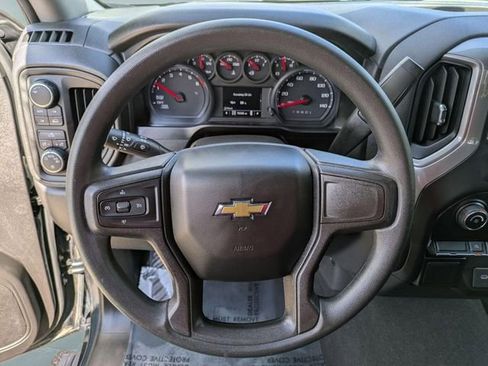 Used 2020 Chevrolet Silverado 1500 Custom w/ Custom Value Package image 16