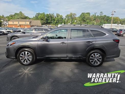 Used 2025 Subaru Outback Premium AWD/4WD image 4