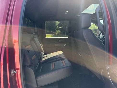 Used 2022 GMC Sierra 2500 AT4 w/ AT4 Premium Plus Package AWD/4WD image 11