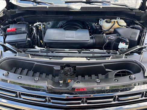 Used 2023 Chevrolet Tahoe RST AWD/4WD image 10