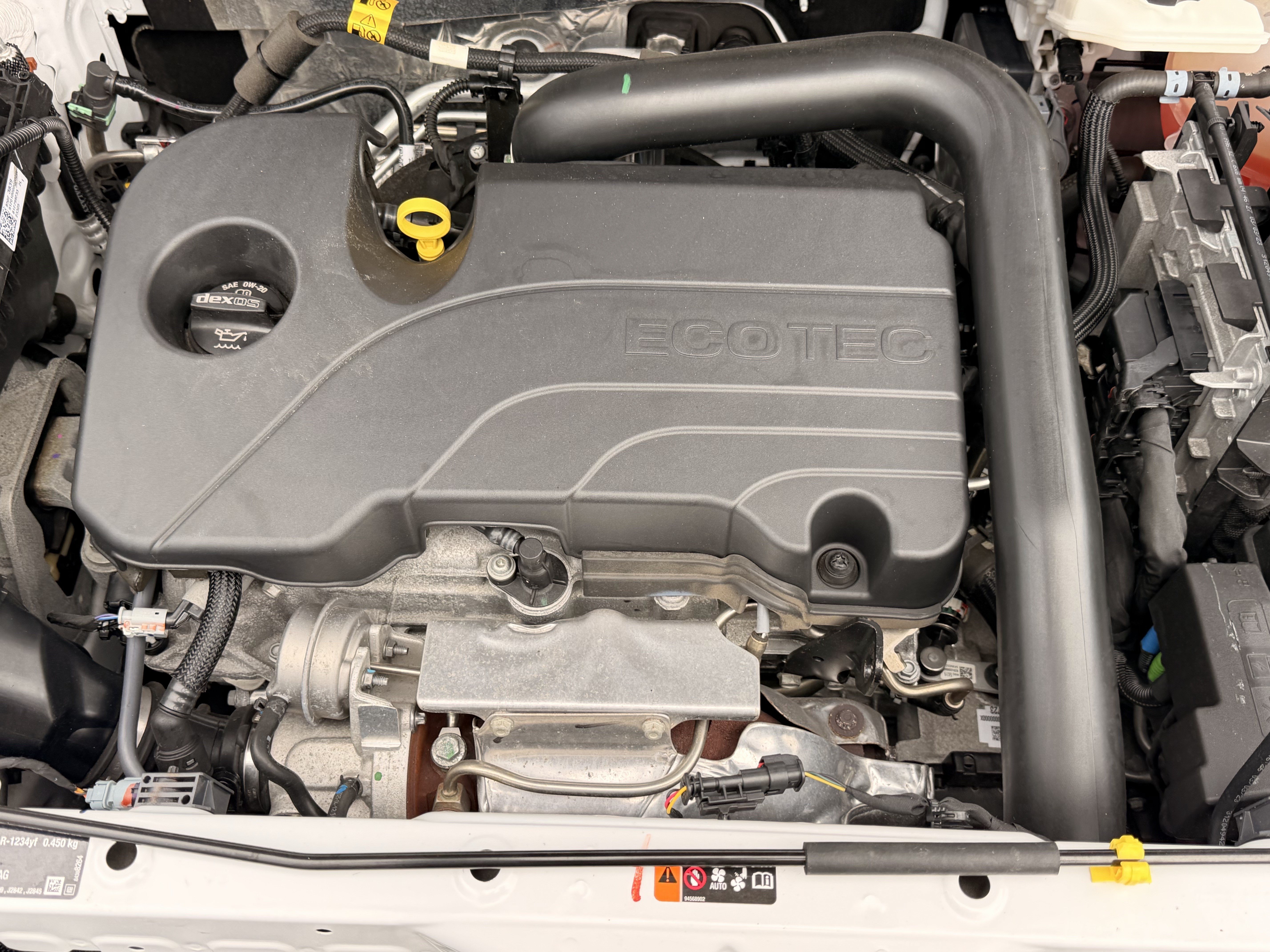 Used 2024 Chevrolet Equinox RS w/ LPO, Floor Liner Package AWD/4WD image 31
